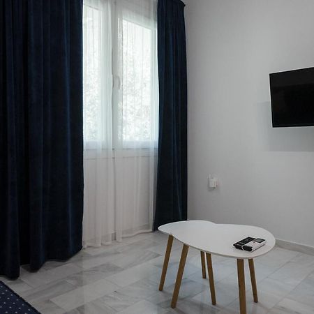 Az Modern Studio Волос Экстерьер фото
